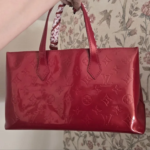 Louis Vuitton Wilshire PM in red Monogram Vernis leather ❤️ - Picture 4 of 13